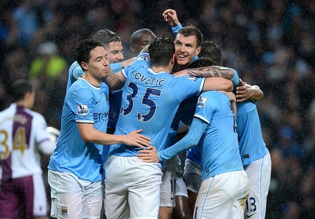 U22国足李镇全：团结且强大的集体，在正确道路上继续前进吧（U22国足李镇全：团结强大，我们将在正确道路上坚定前行）